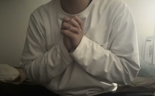 男性の“手の動き”だけを映した女性向け動画が100万再生突破　YouTubeの隙を突く「偽装系アダルト」の新顔